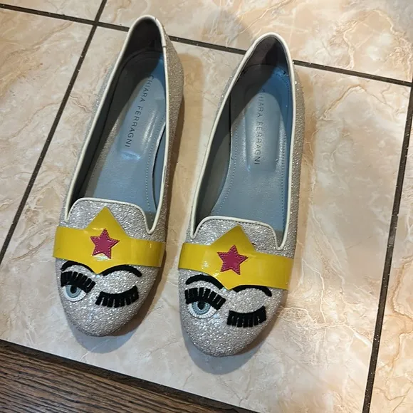 Chiara Ferragni Women’s Wonder Women’s flat shoes size 37