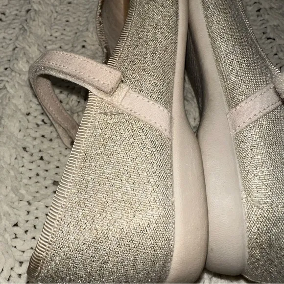 Childrenchic Cassie Mary Jane Sparkly Gold Dress Shoes EU 31/US 13.5