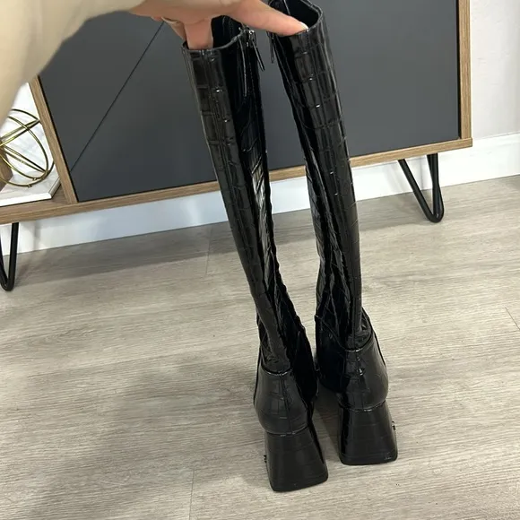 Circus By Sam Edelman Karina knee high Boot