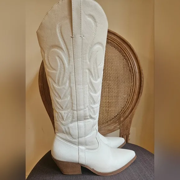 COCONUTS BY MATISSE leather Knee High Cowboy Boots in Ivory
