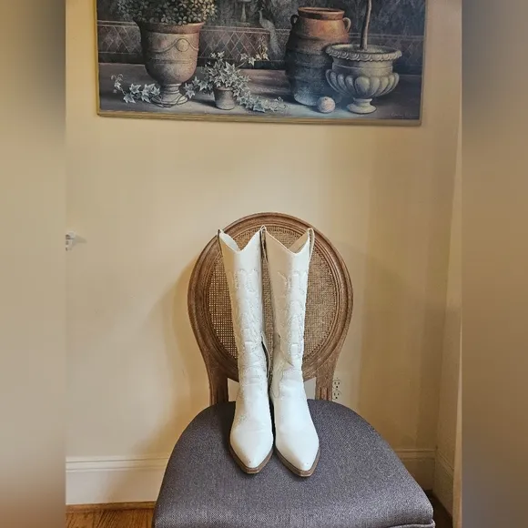 COCONUTS BY MATISSE leather Knee High Cowboy Boots in Ivory