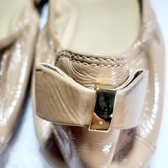 COLE HAAN flat ballet Cream Size 8 shoes lightly used.