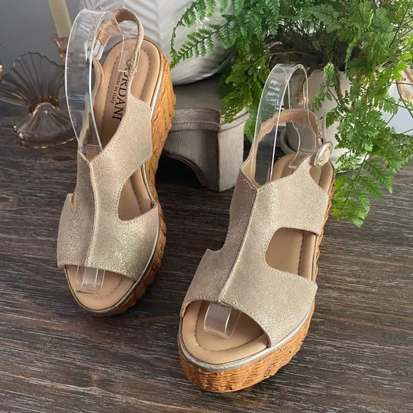 Cordani Luxury Woven Italian Platform Sandals Womens 8 - 8.5 EU 39 Shoes