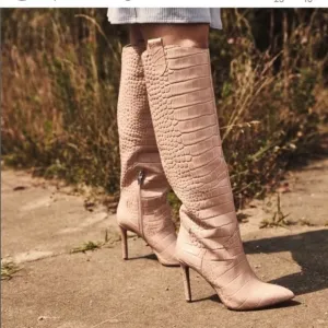 Cream/beige ✨NEW✨  knee-high boots