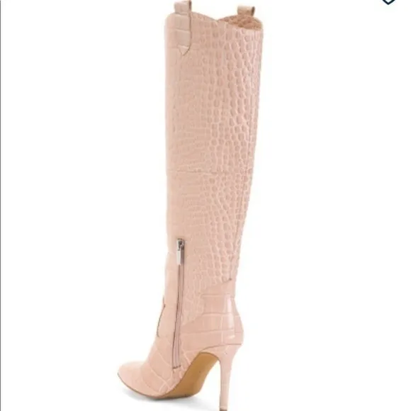 Cream/beige ✨NEW✨  knee-high boots