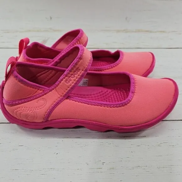 Crocs Duet Busy‎ Day Coral Pink Mary Jane Slip On Shoes Girls J2 Ballet 15352
