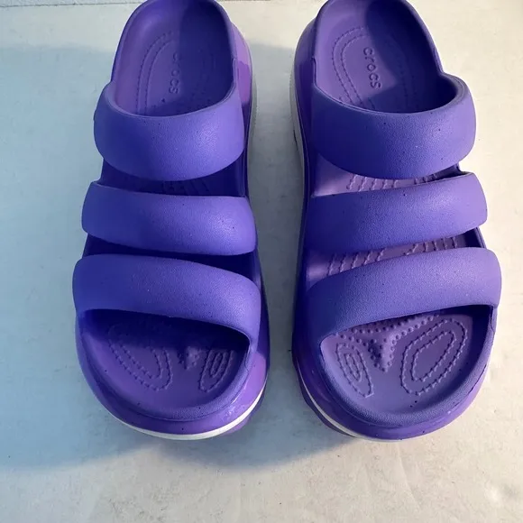 Crocs Mega Crush Triple Strap Platform Sandals Women's Size 9 Purple White Funky