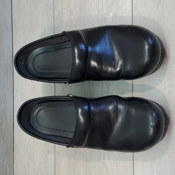 Dansko Women Comfort Cabrio  Professional clogs shoes sz 38 US 7.5-8