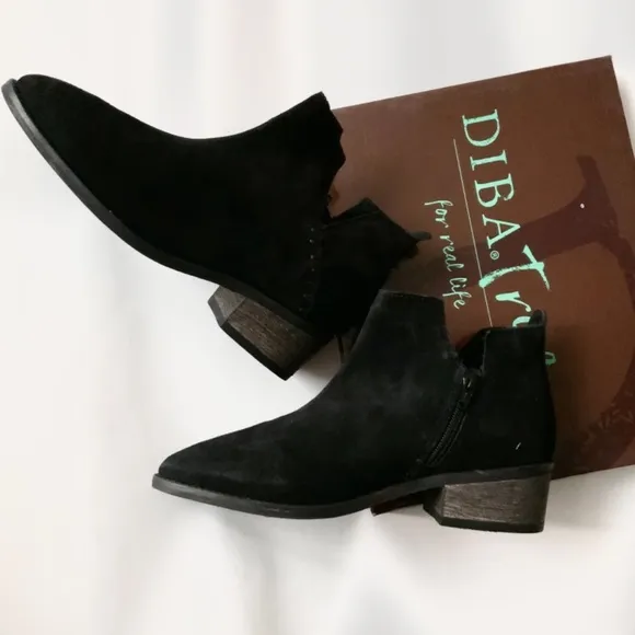 Diba True Vio Lyn black suede leather block heel almond toe ankle boots booties