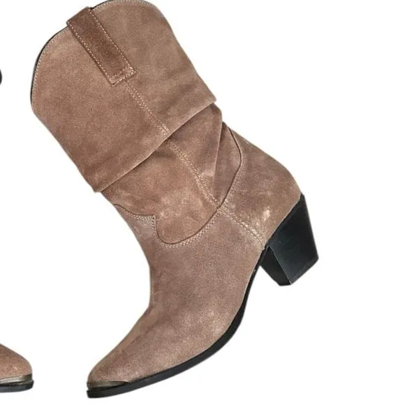 Dingo Women 9 Western Boots Olivia Slouch Suede Beige Cowgirl Removable Harness