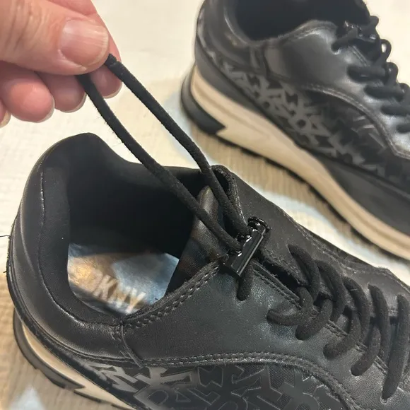 DKNY Logo Black Athletic Tennis Sneakers Shoes Sz 9
