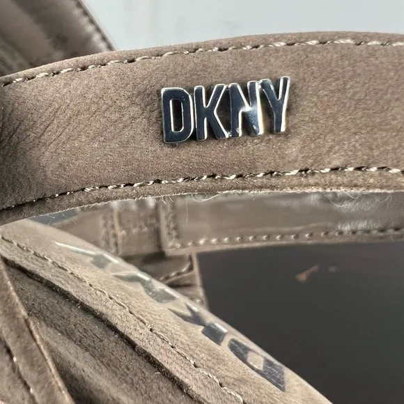 DKNY RANAE SQUARE-TOE SLINGBACK DRESS SANDALS IN BROWN NWOB WOMEN'S SIZE 7.5