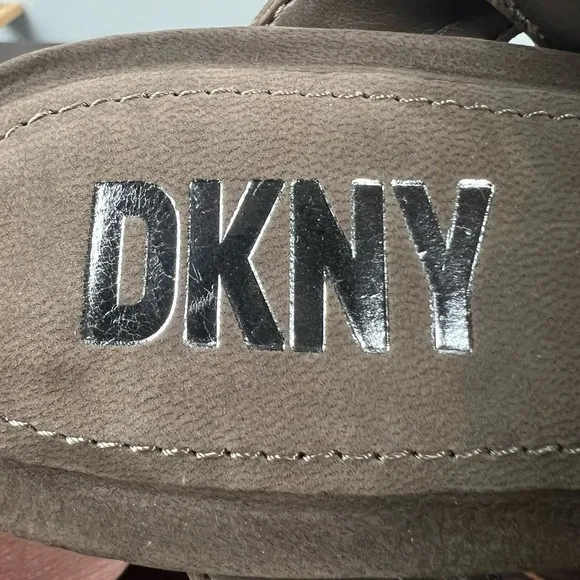 DKNY RANAE SQUARE-TOE SLINGBACK DRESS SANDALS IN BROWN NWOB WOMEN'S SIZE 7.5