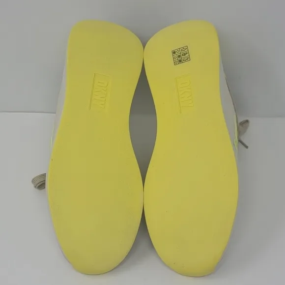 DKNY Womens Size 5.5M OAKS LOGO Lace Up Lifestyle Casual Shoes Beige/Yellow New