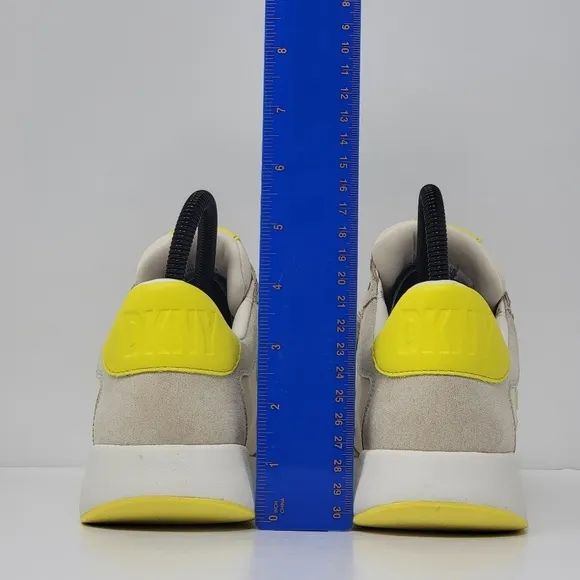 DKNY Womens Size 5.5M OAKS LOGO Lace Up Lifestyle Casual Shoes Beige/Yellow New
