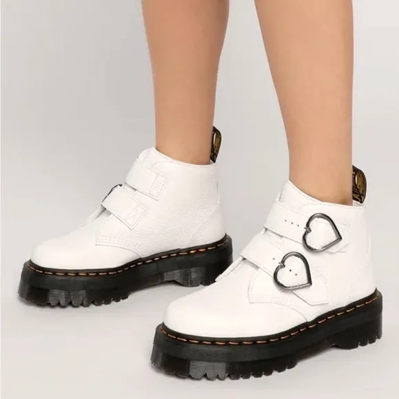 Doc Martens Devon Flower Buckle White genuine soft Leather Platform Boots Sz 6