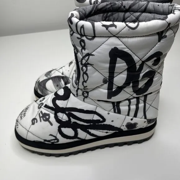 Dolce &amp; Gabbana Women's White Padded Logo Print Mid Calf Boots Shoe Size 38