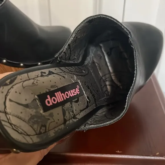 Dollhouse Black Leather Wooden Platform Clog Heel Shoes Women’s 70s Retro Style