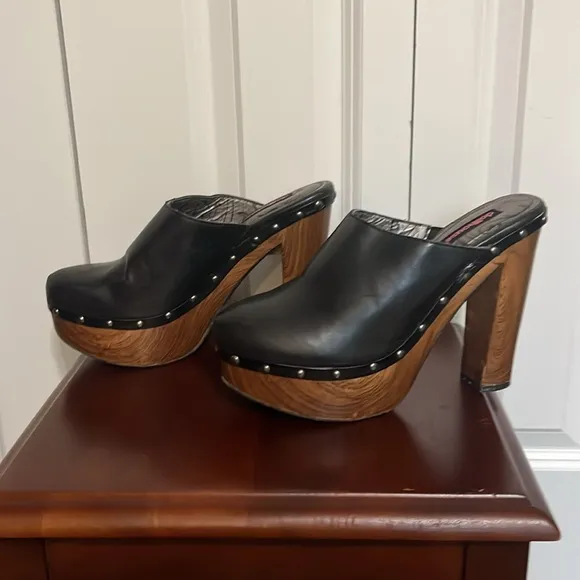 Dollhouse Black Leather Wooden Platform Clog Heel Shoes Women’s 70s Retro Style