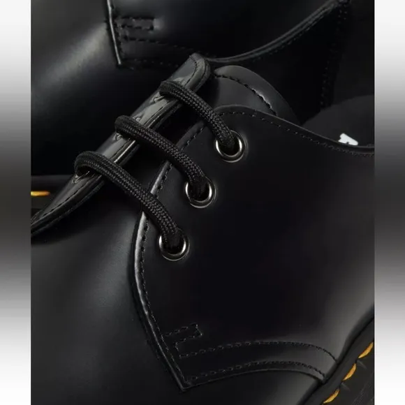 DR. MARTENS 1461 SMOOTH LEATHER PLATFORM SHOES, SIZE L 10, $170, WORN ONCE