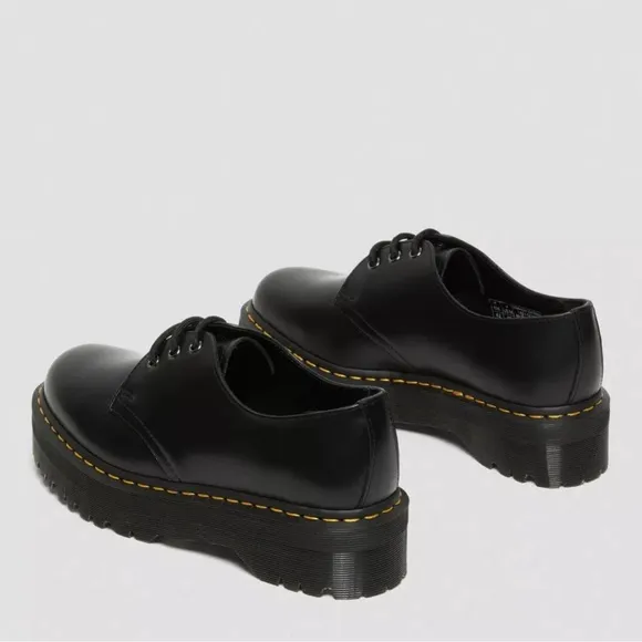DR. MARTENS 1461 SMOOTH LEATHER PLATFORM SHOES, SIZE L 10, $170, WORN ONCE