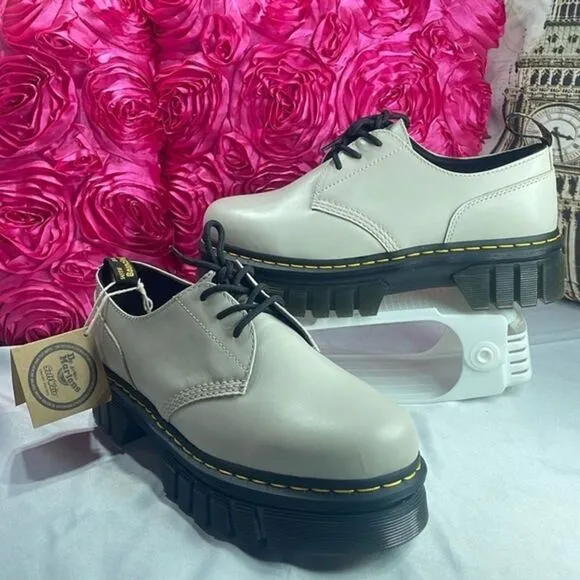 Dr. Martens Platform Shoe Unisex, size 36/6 women’s‎