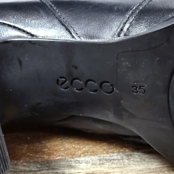 Ecco Black Leather Sexy Knee High Heel Boots Size 35