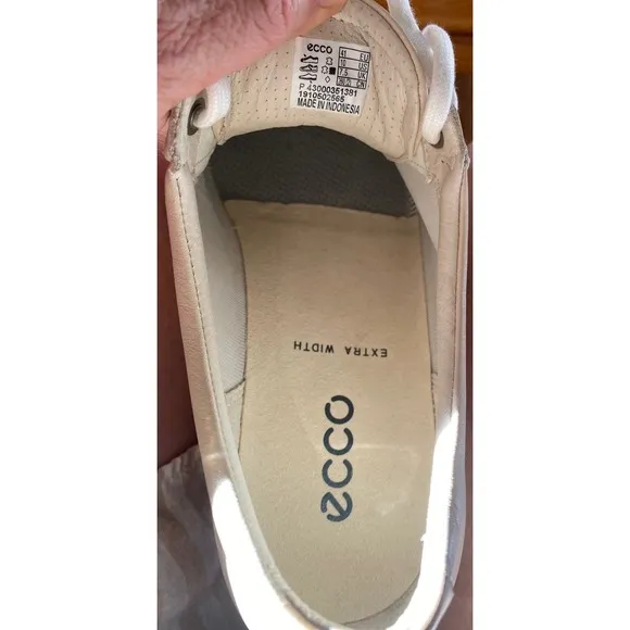 Ecco Soft 7 Leather Sneakers Extra Width Casual Walking Shoes EU41 US10 NWOT
