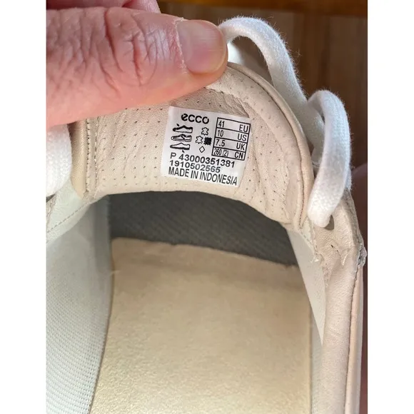 Ecco Soft 7 Leather Sneakers Extra Width Casual Walking Shoes EU41 US10 NWOT