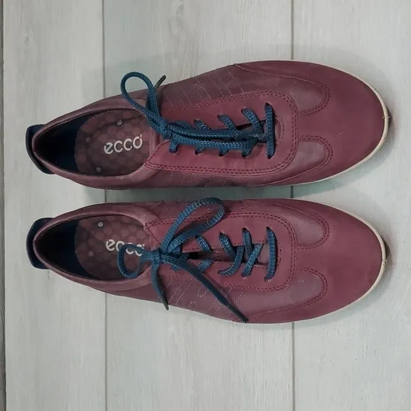 Ecco Womens Leather Comfort Sneakers shoes sz 38/7-7.5