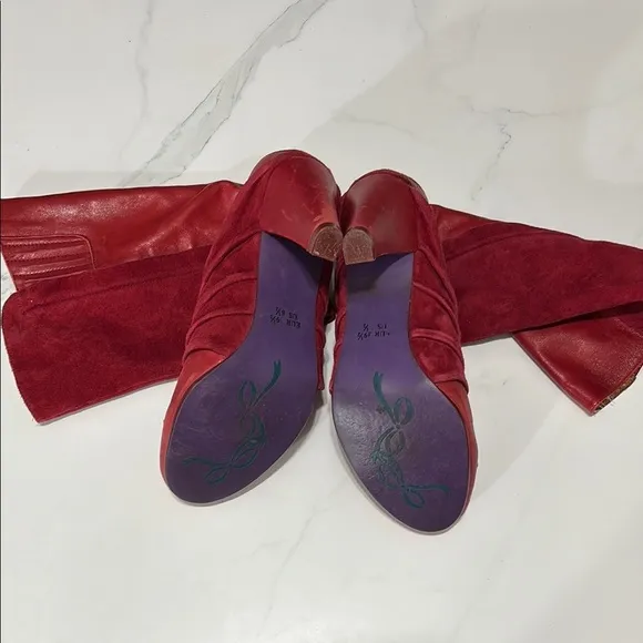 Elegant Red Women's Boots