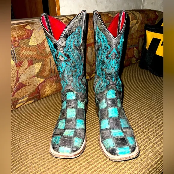EUC! Womens Ferrini Patchwork Boots
