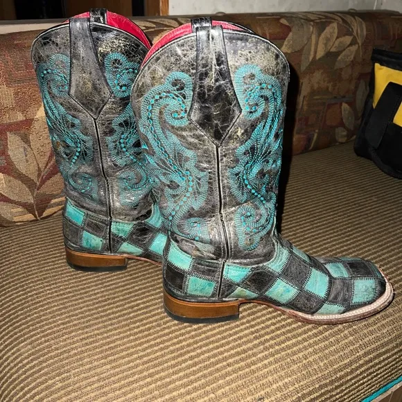 EUC! Womens Ferrini Patchwork Boots