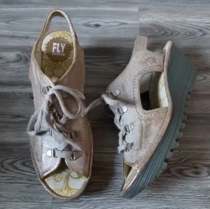 Fly London Metallic Ylfa Wedge Leather Sandals Size 41 US 10