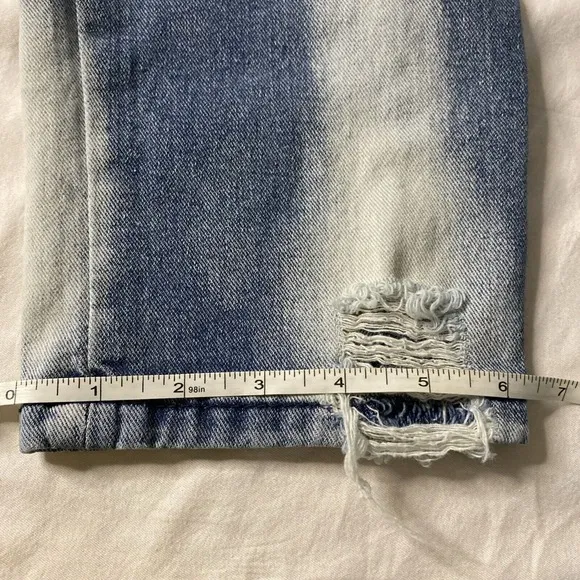 Free People Distressed Denim Women's Jeans Faded Wash Relaxed Fit Sz 29 EUC
