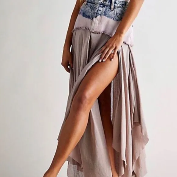 Free People Unique Distressed Denim &amp; Misty Plum Layered Skirt, Size 8,‎ NWT