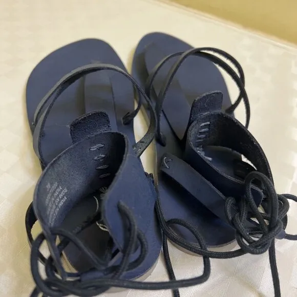 Free people Vacation Day Wrap Leather Sandals Denim blue Sz 39