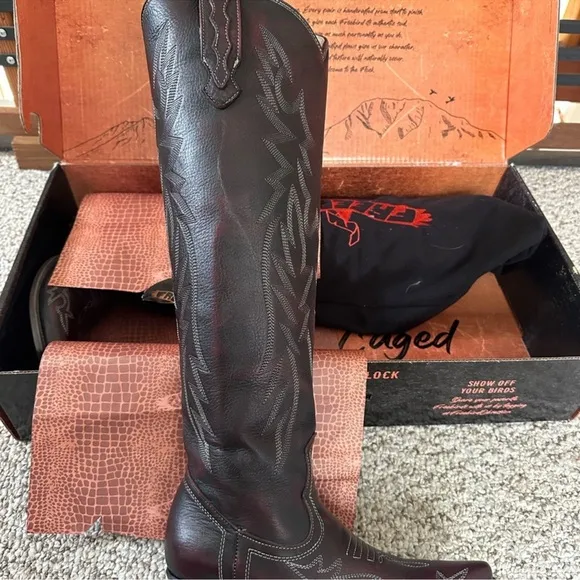 Freebird 🦅 Wonder Boots in Wine