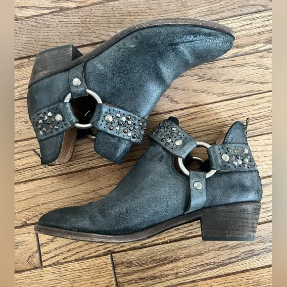 FRYE Ray Deco Fashion Booties / Ankle Boots