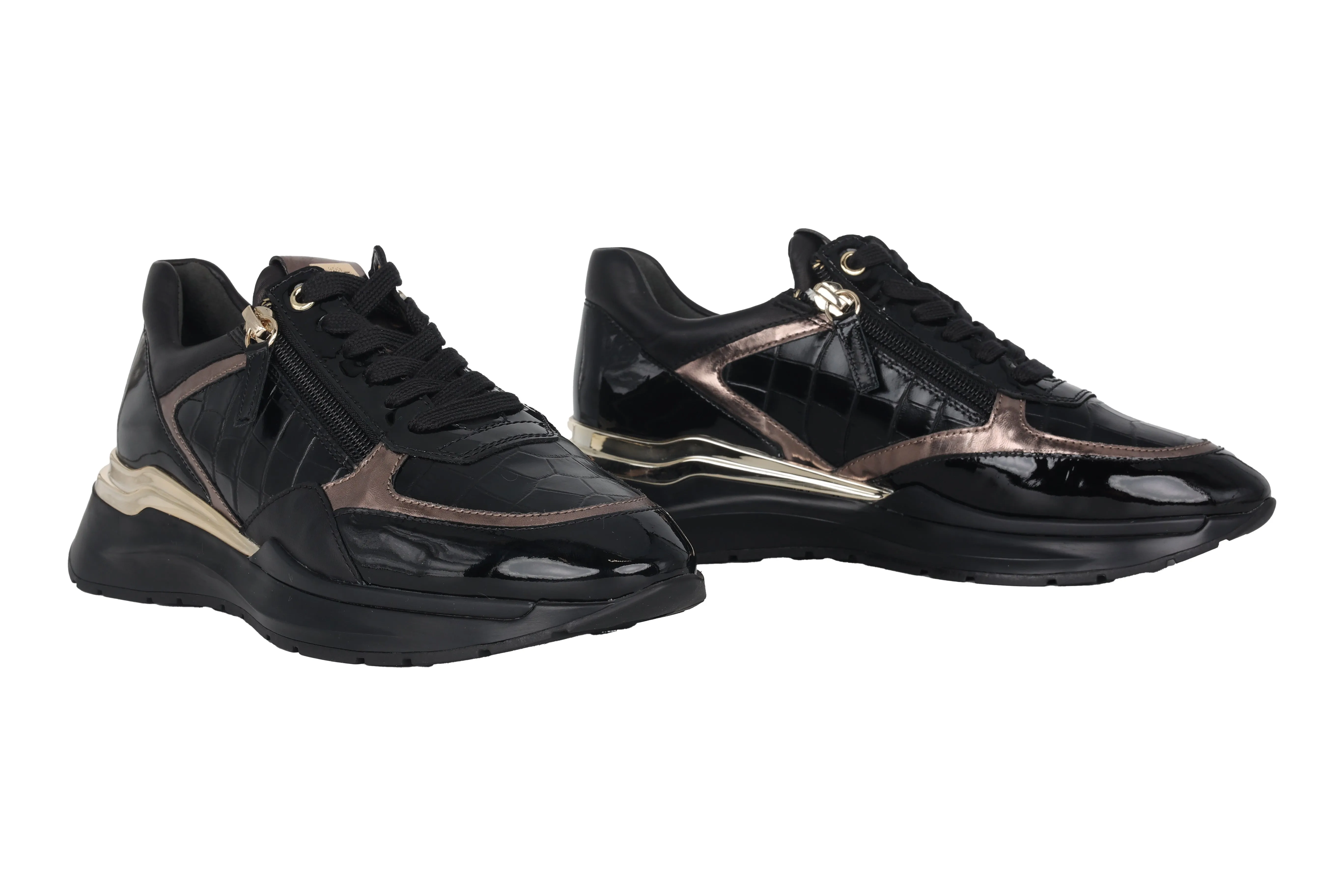 'Future' women's sneaker - black patent