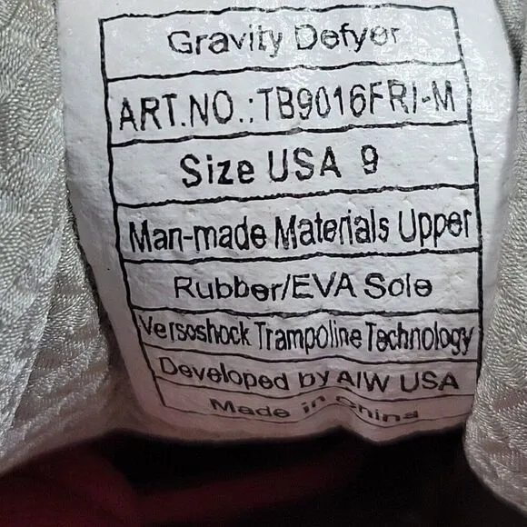 Gdefy Women's Gravity Defyer Veroshock III  Sz 9 Silver Pink Athletic Shoes