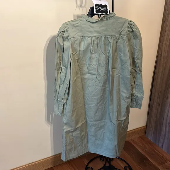 Green Claiborne Dress POMANDER PLACE