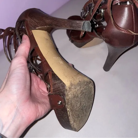 Gucci Size 8B Spring 2007 Horsebit Gladiator Heels Brown Platform