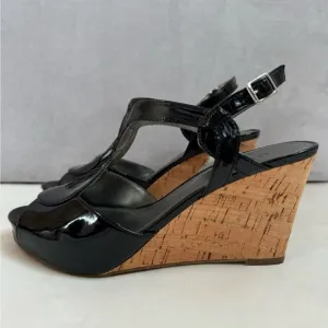 GUESS Black Platform Sandals EUC Patent Leather Cork Wedge Heeled Peep T…