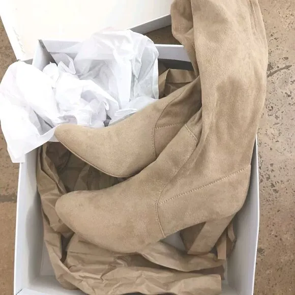 Guess Over Knee Boots Sz 8 TAN Nude High Block Heel Gold Zip w BOX Dressy Glam