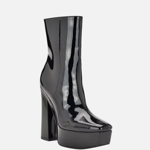 GUESS Womens Black 1-1/2&quot; Platform Logo Byra  Toe Block Heel Booties shoes 10 M