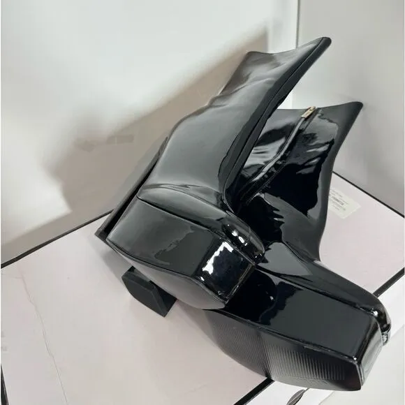 GUESS Womens Black 1-1/2&quot; Platform Logo Byra  Toe Block Heel Booties shoes 10 M