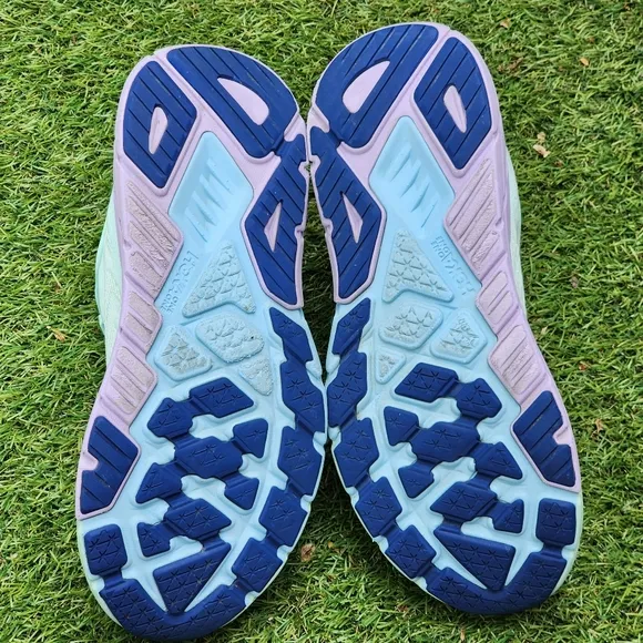 HOKA ARAHI 6 - Womens Athletic Shoes - SIZE 10B