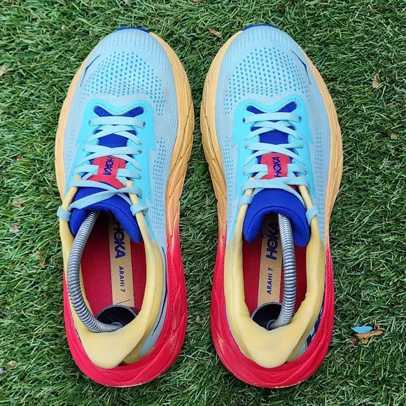 HOKA ARAHI 7 - Womens Athletic Shoes - SIZE 7.5B