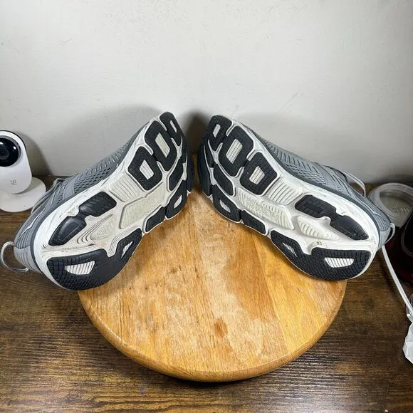 Hoka Bondi‎ 7 Gray White Athletic Sneaker Shoes Men's Size 9 4E 1117033 WDDS